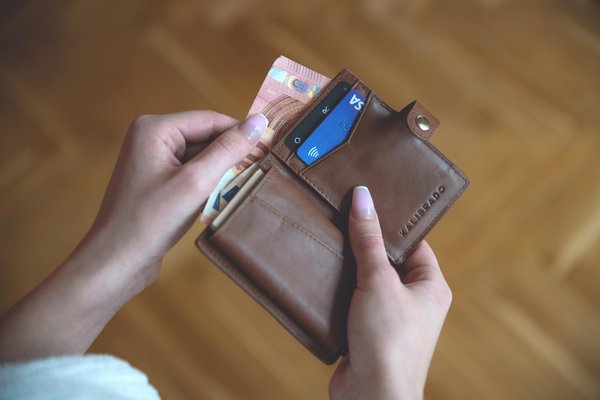 Comment se renseigner sur l'historique d'un bien immobilier avant l'achat ?